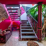 Posada Bugambilia